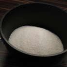 Отмерить сахар в толстостенной кастрюле!