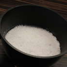 Затем добавляем соду... Будет яркая реакция пенообразования,которая при остывании сведется к нулю и сироп будет кристально прозрачным.