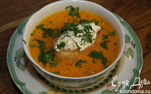 Рецепт Морковный суп-пюре с гренками и кинзой
