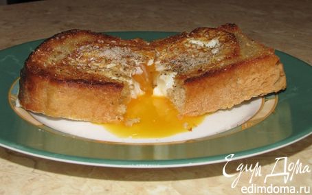 Рецепт Глазунья в хлебе - быстрый субботний завтрак (повтор)
