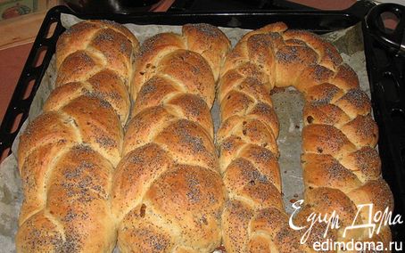 Рецепт Хлеб с копченым колбасным сыром и оливками в хлебопечке