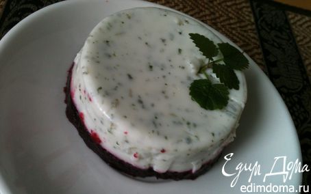 Рецепт Легкий десерт - смородиново-йогуртовое желе