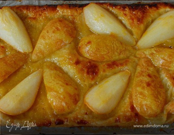 Тарт с грушами в абрикосовой глазури 