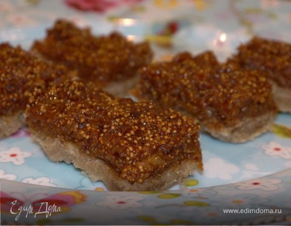 Пирог с инжиром и корицей 