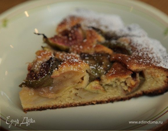 Легкий пирог с бананами и инжиром