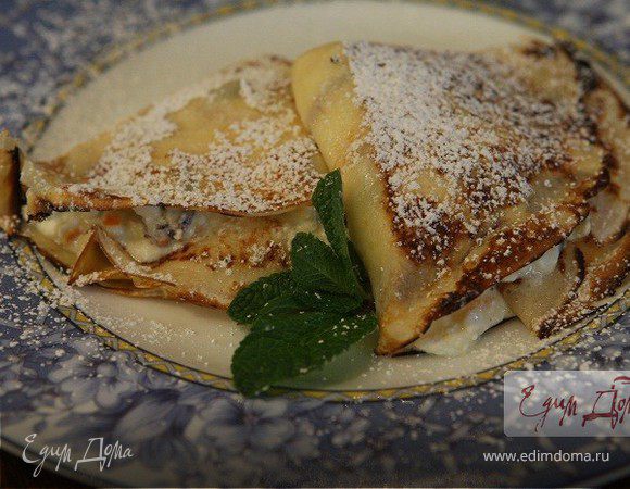 Блинчики с творогом и изюмом