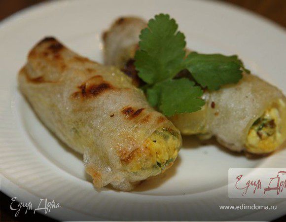 Домашние спринг-роллы с творогом, тмином и карри