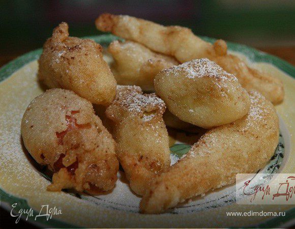 Банан, груша и яблоко во фритюре