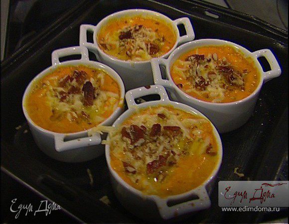 Фриттата из тыквы с беконом и орехами пекан
