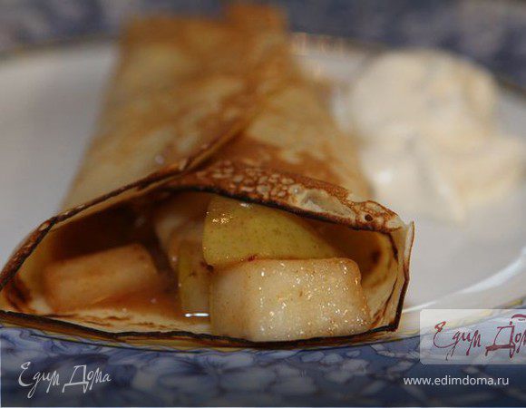 Блины с пряными грушами и медом