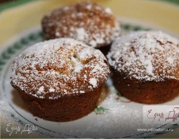 Маффины с ананасами и грецкими орехами