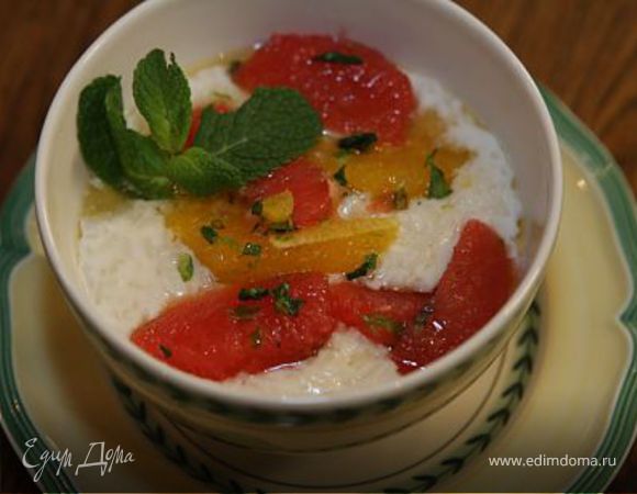 Кремовый рис с цитрусовым соусом