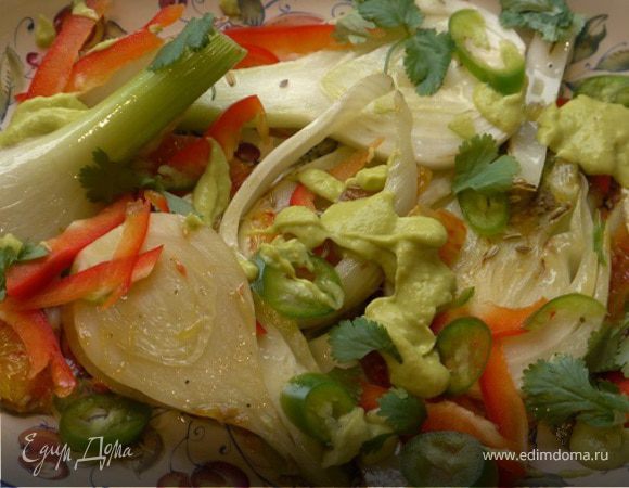 Салат из фенхеля и апельсина с заправкой из авокадо