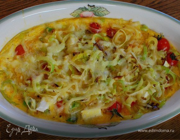 Фриттата со спаржей, помидорами и фетой 