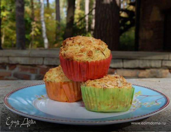 Маффины с кабачком, кардамоном и лаймом
