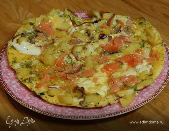 Испанский омлет с копченым лососем 