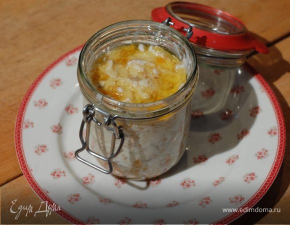 Домашние мюсли с орехами, манго, овсяными и гречневыми хлопьями 