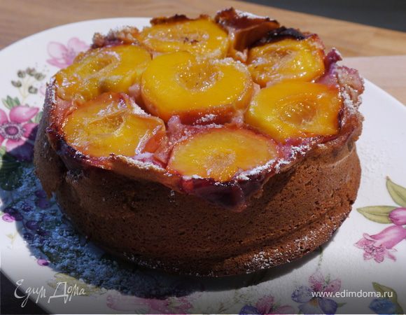 Пирог-перевертыш с персиками 