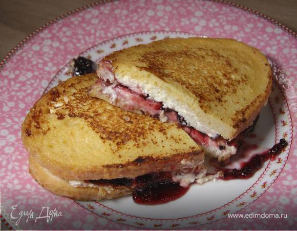 «Бедные рыцари из Виндзора» с ежевичным вареньем 