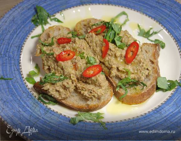 Паштет из маша на хрустящих гренках 