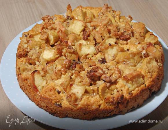 Яблочно-ореховый пирог на сидре 