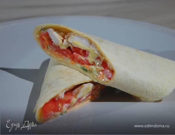 Тортильи с курицей, овощами и домашним майонезом 