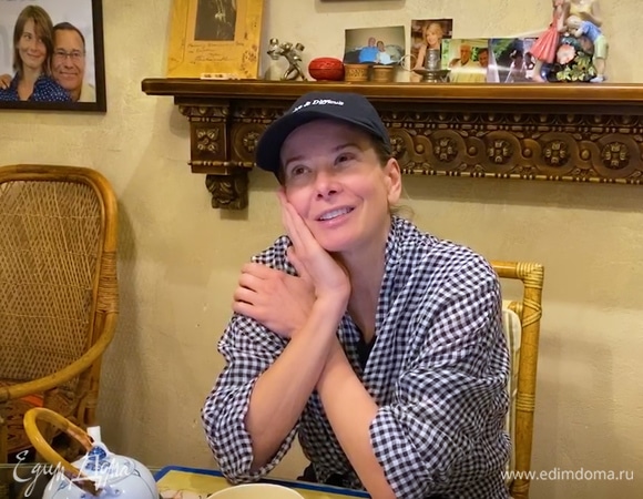 Не скучаем! Играем Пушкина, примеряем кепки и выбираем обои | Мне это нравится! #78