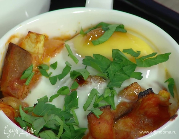 Яйца, запеченные с овощами и нутом