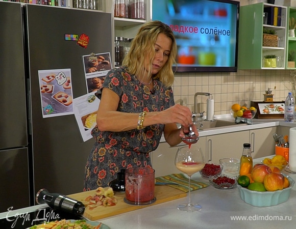 Средиземноморский салат с макрелью и фруктовый коктейль от Юлии Высоцкой | #сладкоесолёное №127 