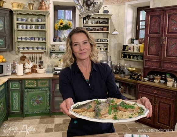 Лапша с дорадой по-камбоджийски от Юлии Высоцкой | #сладкоесолёное №135