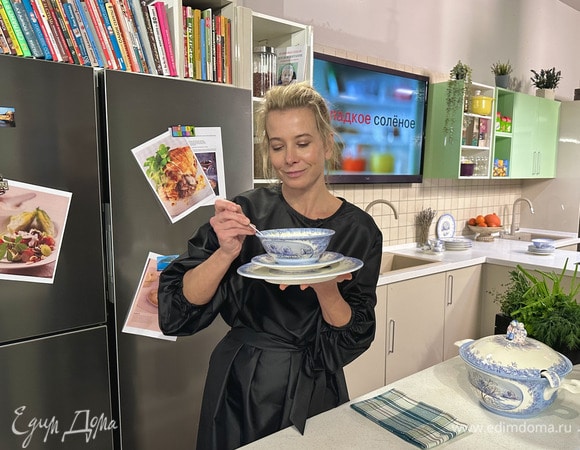 Наваристый грибной суп с овощами и сметаной — рецепт от Юлии Высоцкой | #сладкоесолёное №177