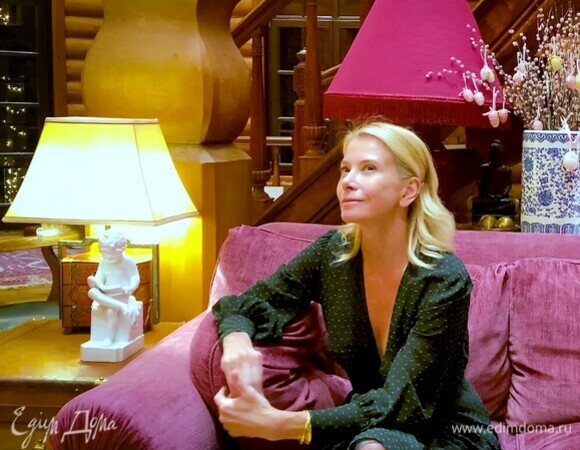 Пельмени, борщ, коллекция рюмок и семейные реликвии | «Высоцкая отвечает» №55