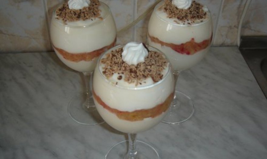 Творожный десерт с абрикосами