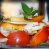 Оригинальный салат с хурмой, помидором и фенхелем.