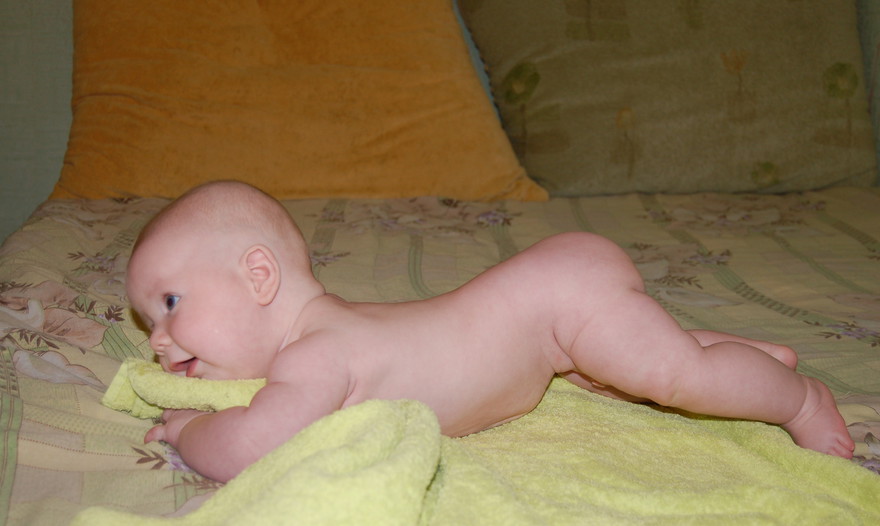 Карпаччо из авокадо с лимонным дрессингом