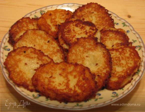 Хрустящие картофельные драники. Рецепт жареных драников из сырой картошки
