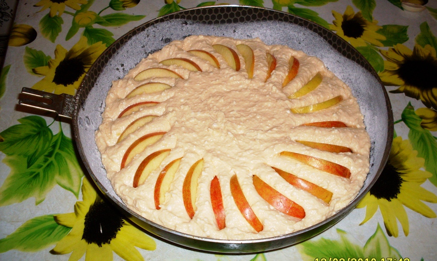 Творожная запеканка с яблоками