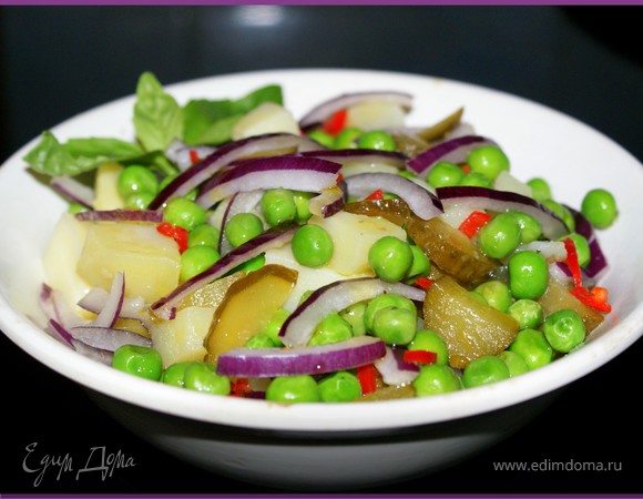 Картофельный салат с солеными огурцами, 2 варианта