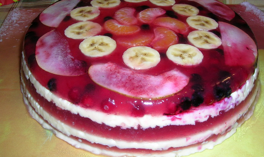 Йогуртовый торт с персиками