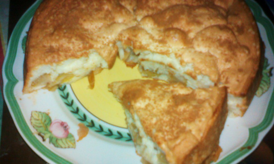 Шарлотка с яблоками.