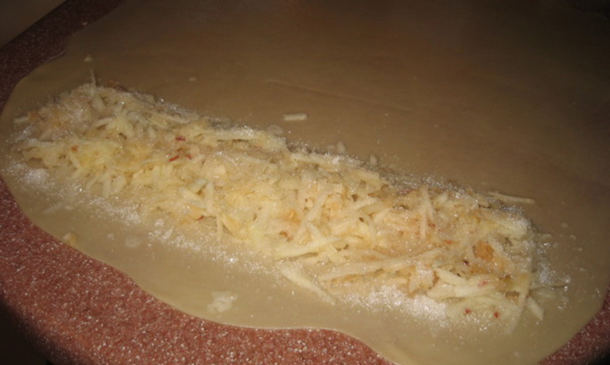 Вертута с яблоками