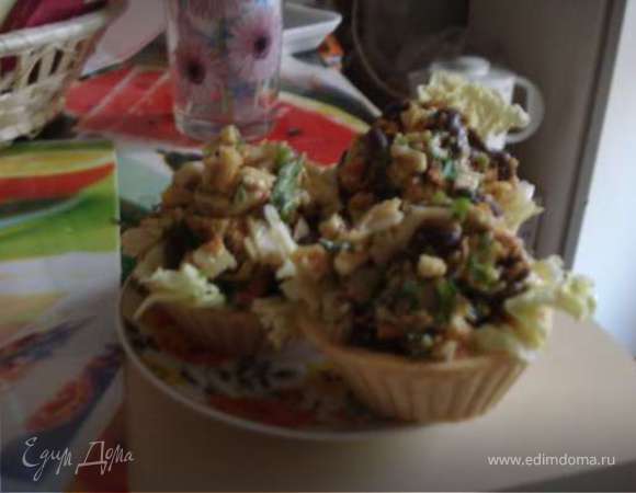 Салат с фасолью и крабовыми палочками