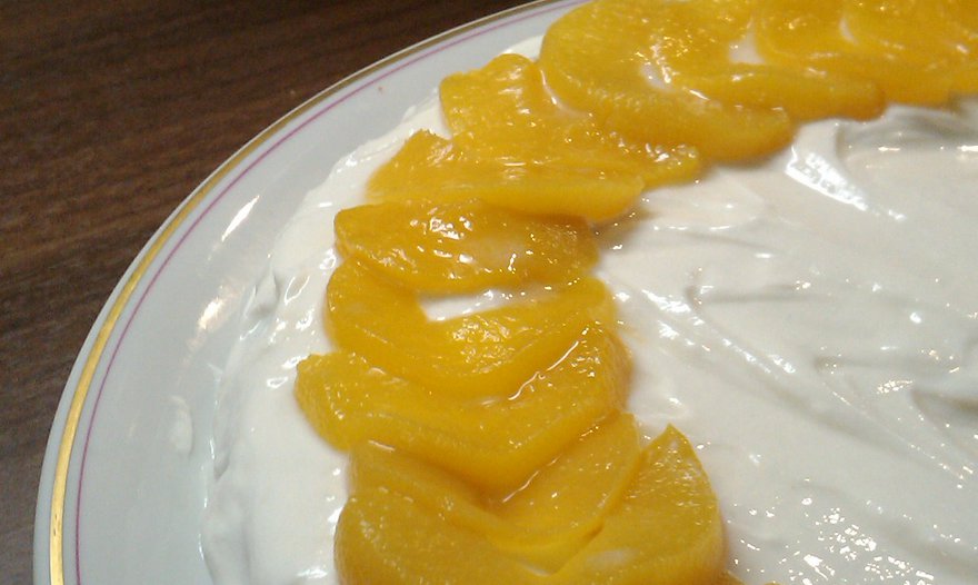 Пирог "Персики на снегу"