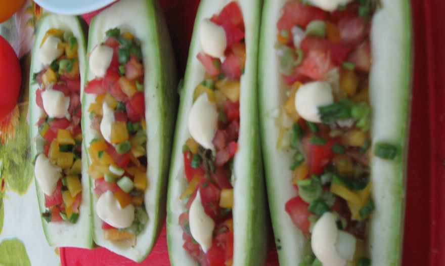 Кабачки-лодочки вегетарианские