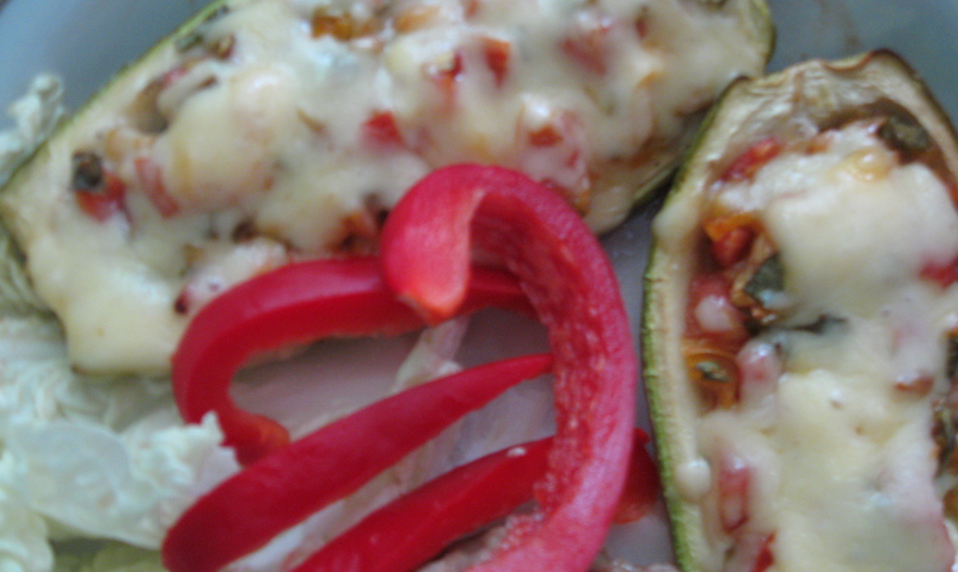 Кабачки-лодочки вегетарианские