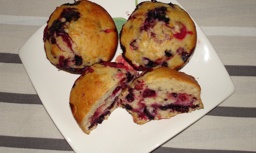 Ягодно-апельсиновые кексы с овсяными хлопьями