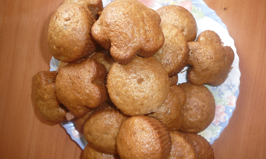 Шоколадно-банановые маффины с миндалем