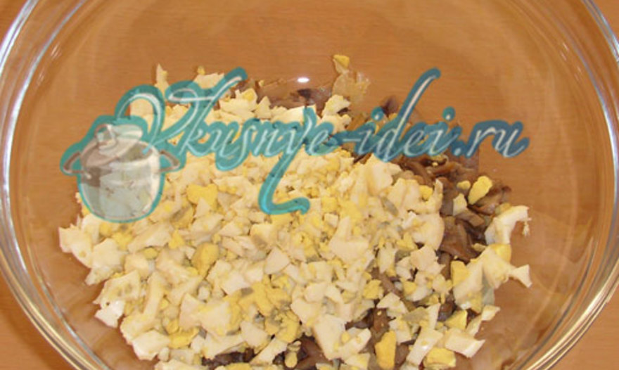 Рулетики из сыра с шампиньонами