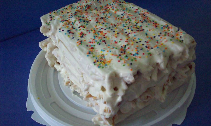 Тортик из вафельных трубочек со сгущенкой