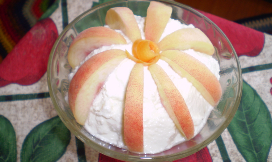 Творожок с персиками